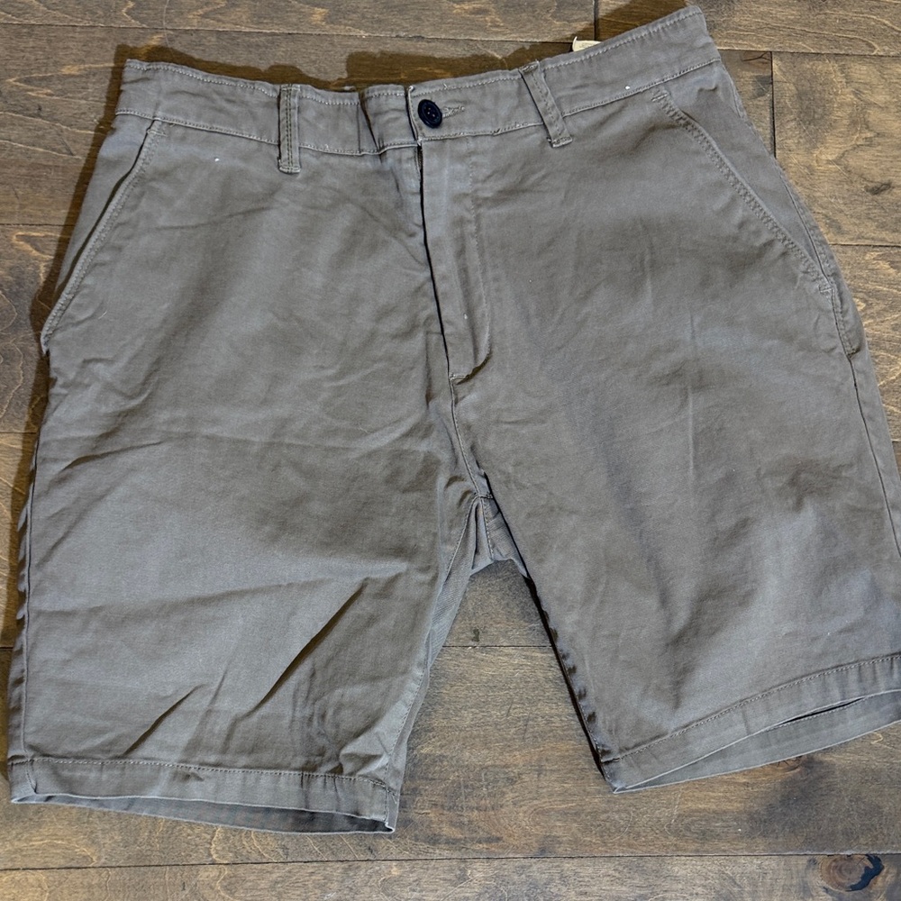 Classic Tan Men's Flat Front Shorts
